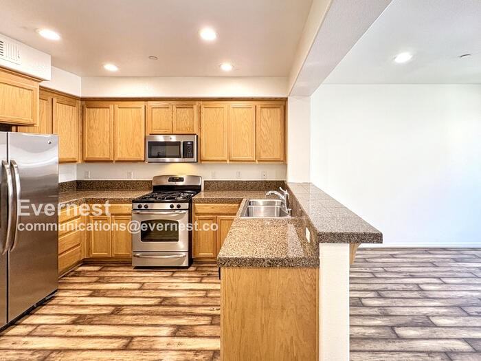 69 Ede Ln - Photo 2 of 21