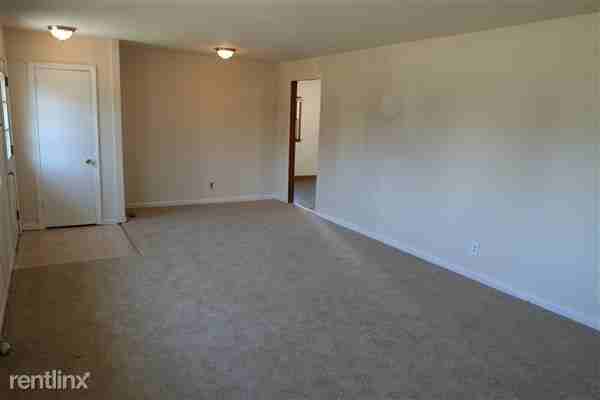 222 Edwards Ave - Photo 2 of 10