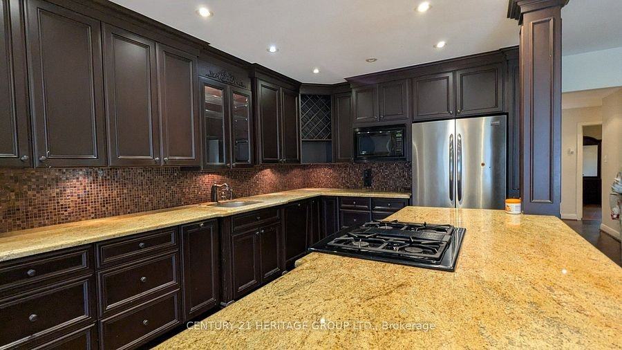 138 Waterloo Avenue - Photo 2 of 10