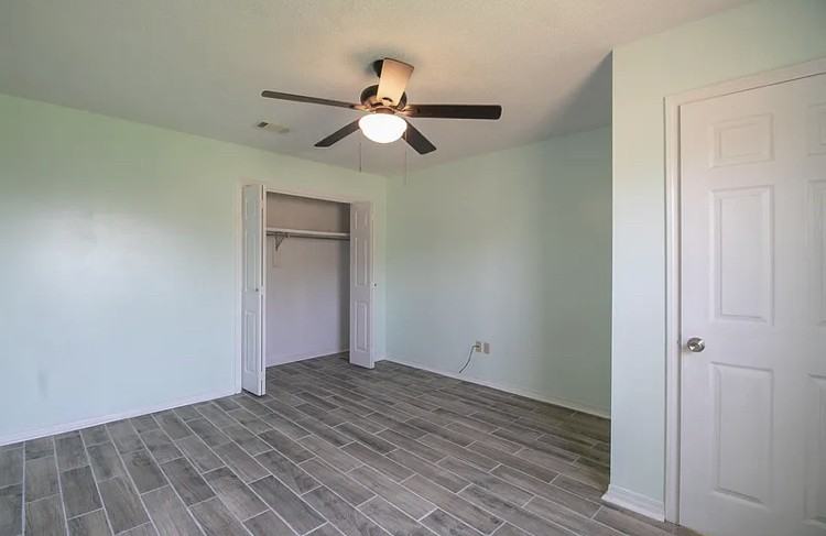 2093 Crane Rdg #NA - Photo 2 of 9