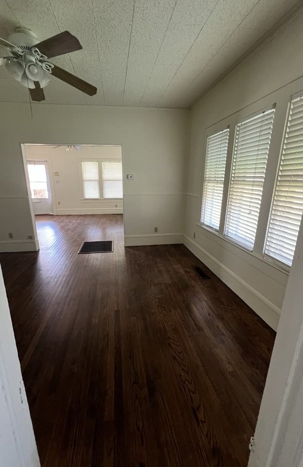 1528 W Missouri Ave #NA - Photo 3 of 9