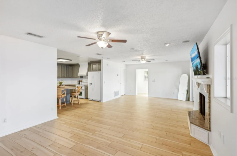 3420 Lake Harney Cir #NA - Photo 2 of 18