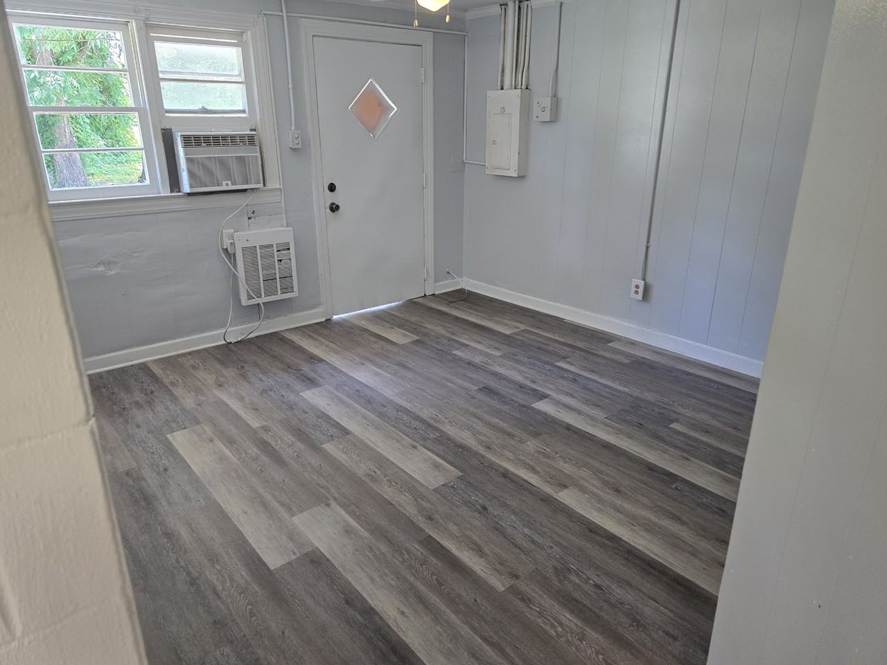 728 Nc Highway 55 W - Photo 3 of 6