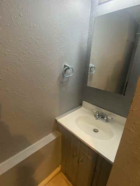 1109 Thurston St #2 - Photo 5 of 9