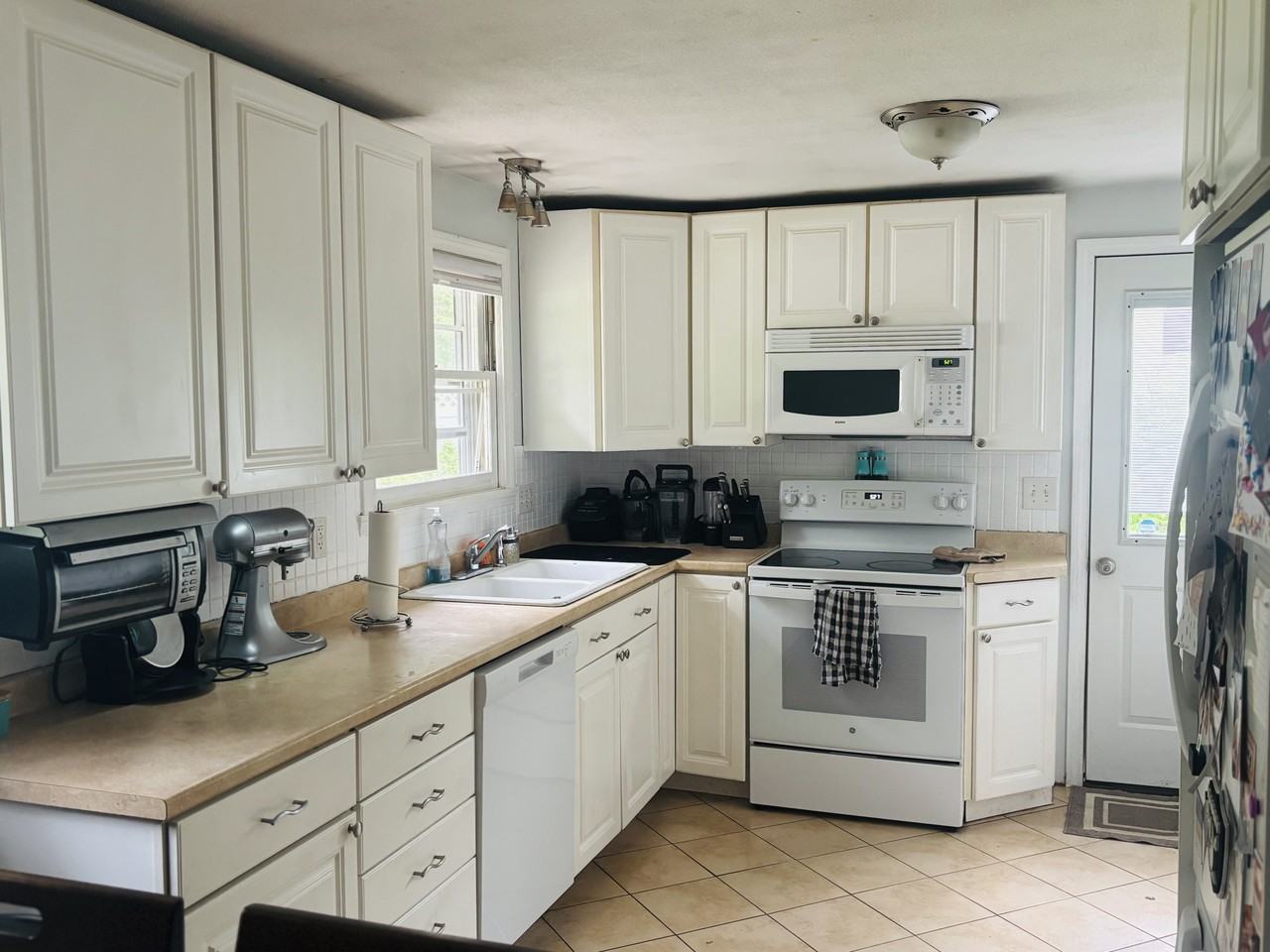 50 Plain St #NA - Photo 2 of 10