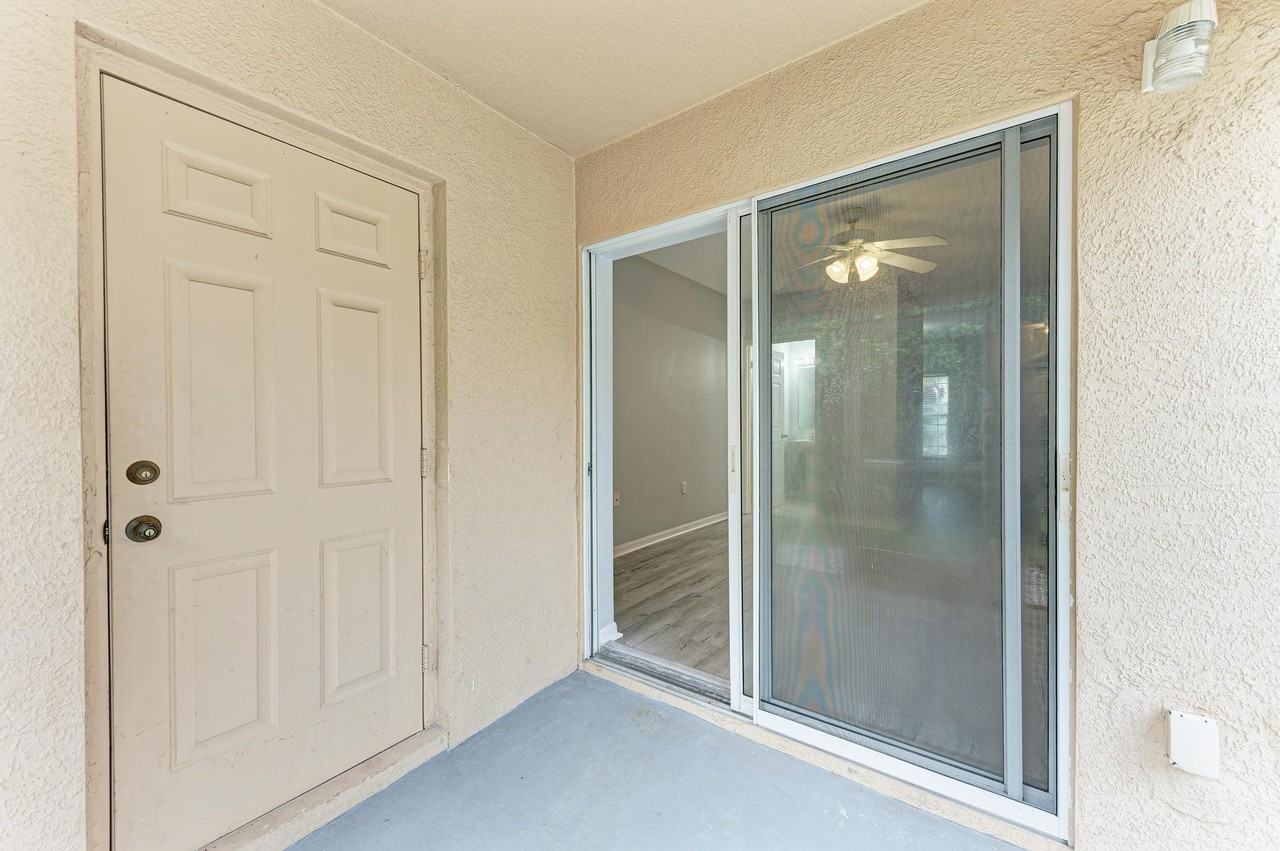 6218 Flagfish Ct #102 - Photo 3 of 27