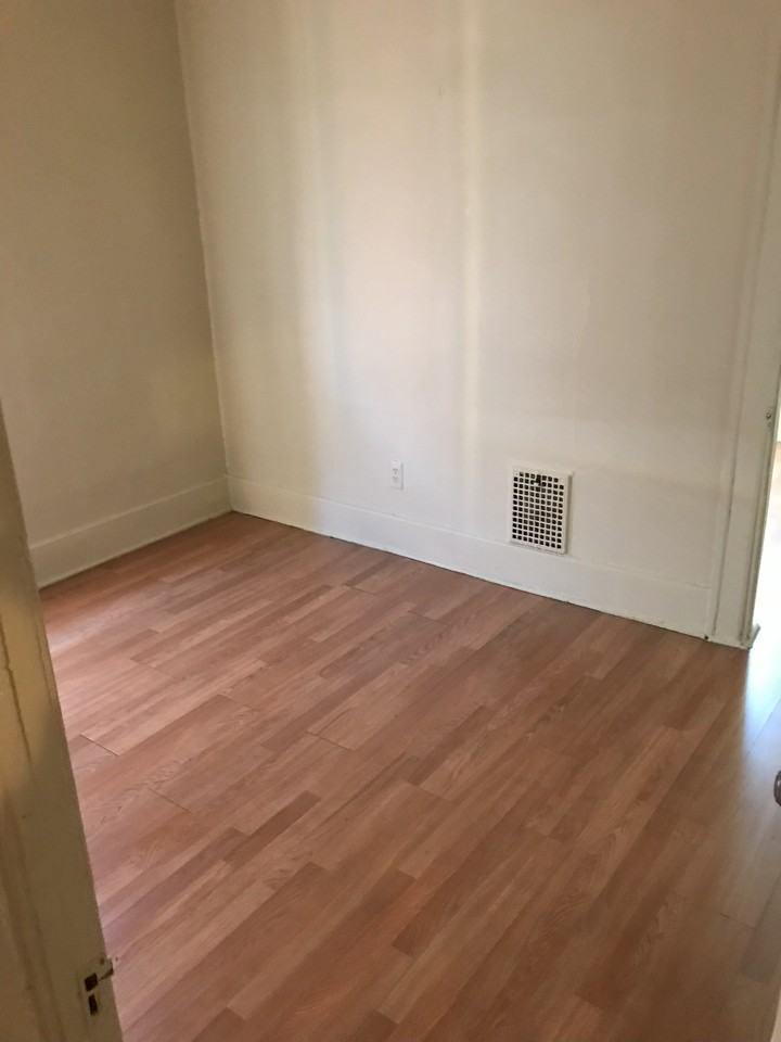 1693 Gladstone St #1693 - Photo 2 of 6