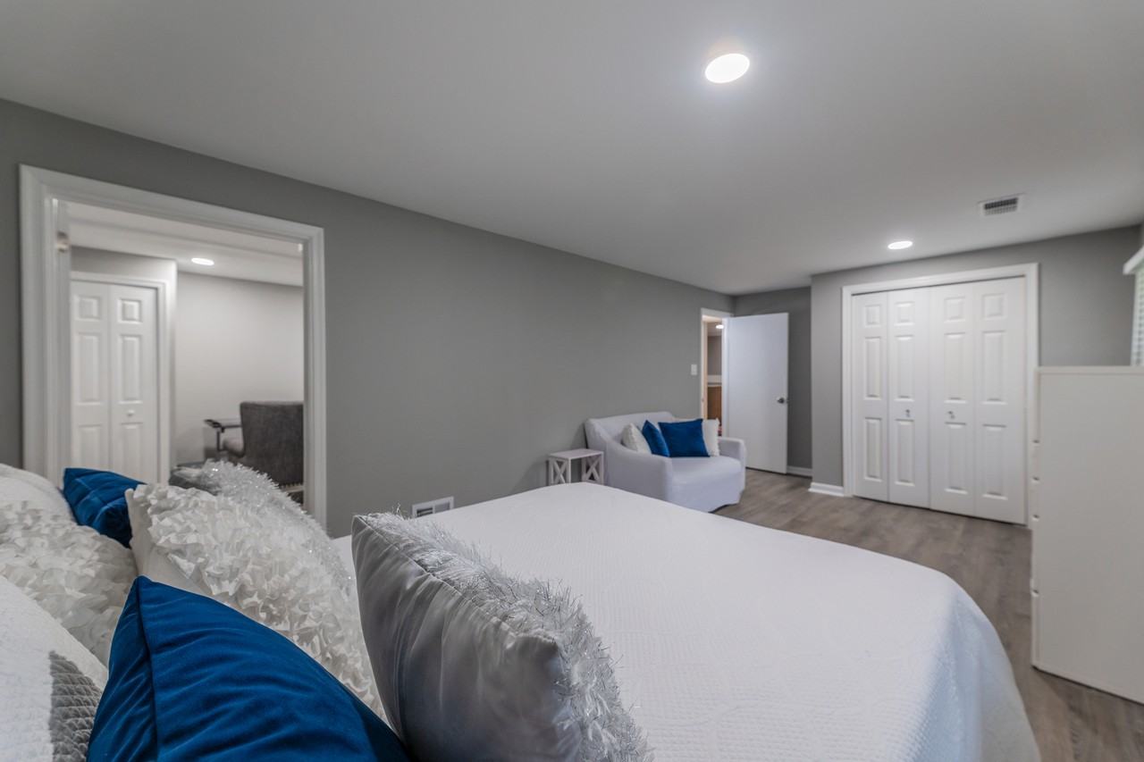 17003 Village Dr W #NA - Photo 7 of 37