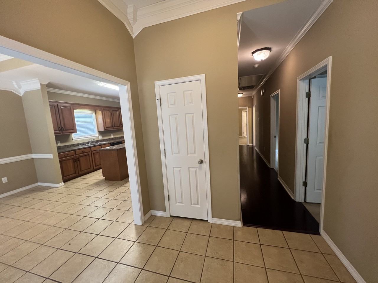 1013 Dickenson Ave #NA - Photo 2 of 17