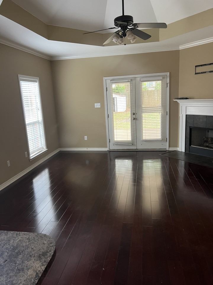 1013 Dickenson Ave #NA - Photo 5 of 17