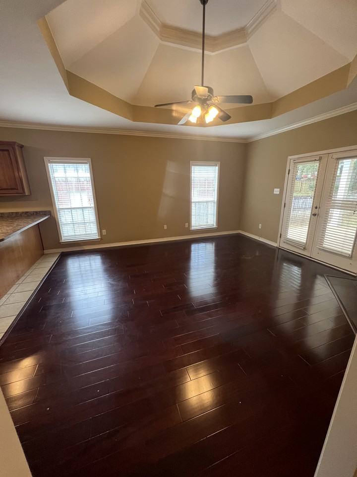 1013 Dickenson Ave #NA - Photo 6 of 17