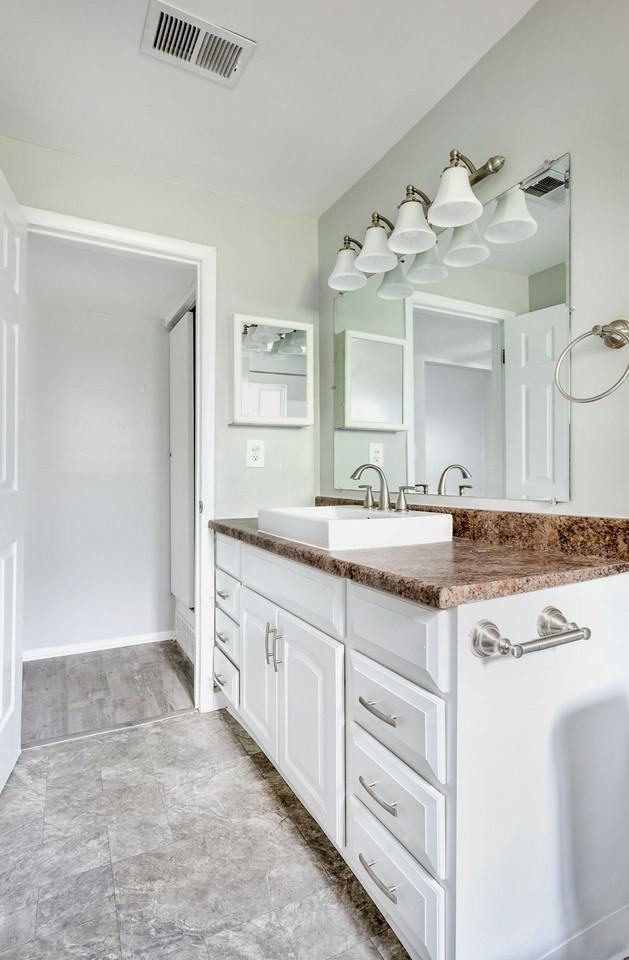 Riverview Place Apartments - Photo 5 of 50