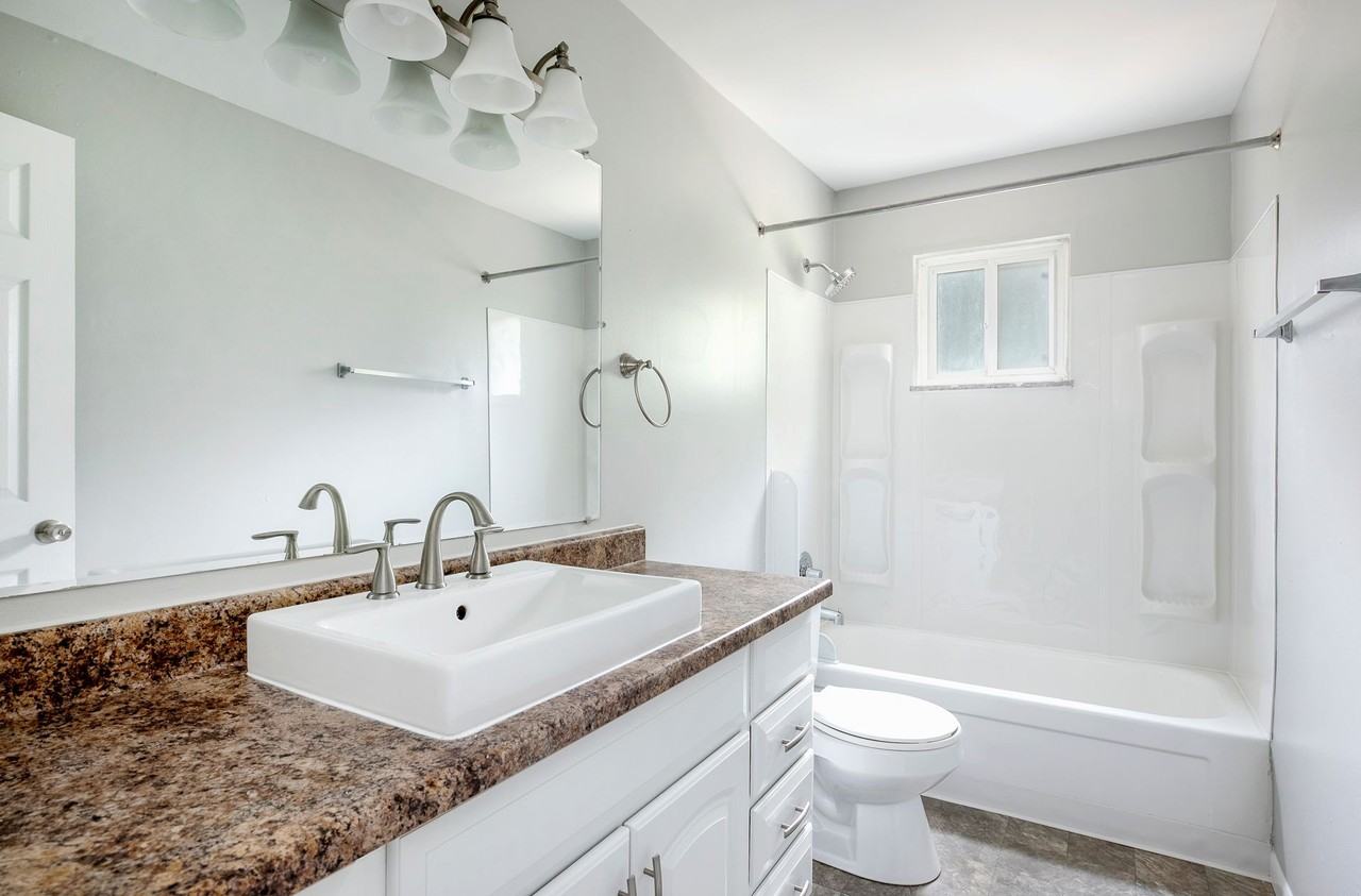 Riverview Place Apartments - Photo 6 of 50