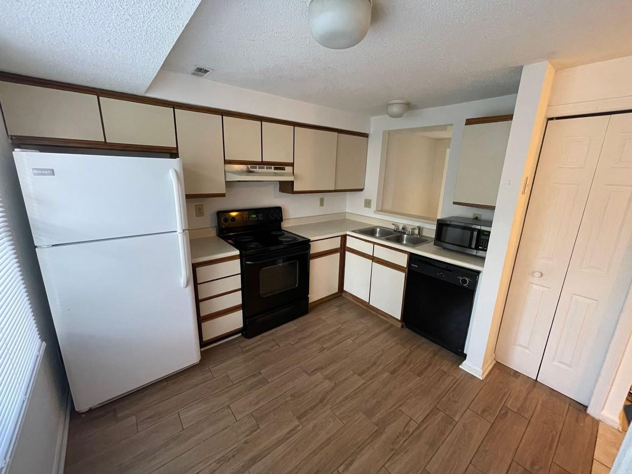 Vinca Cir - Photo 5 of 14