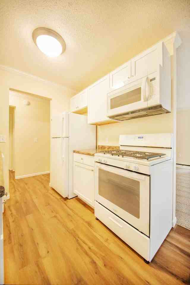 Bay Pointe Apartments - Photo 5 of 50