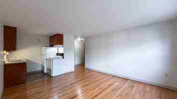 featured image of 180 Bond St