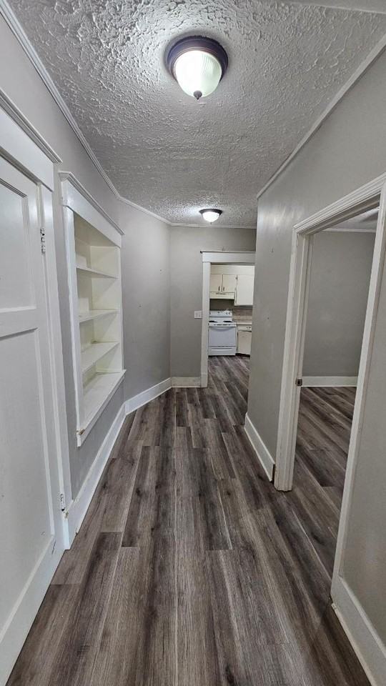 5614 6th Ave - Photo 4 of 10