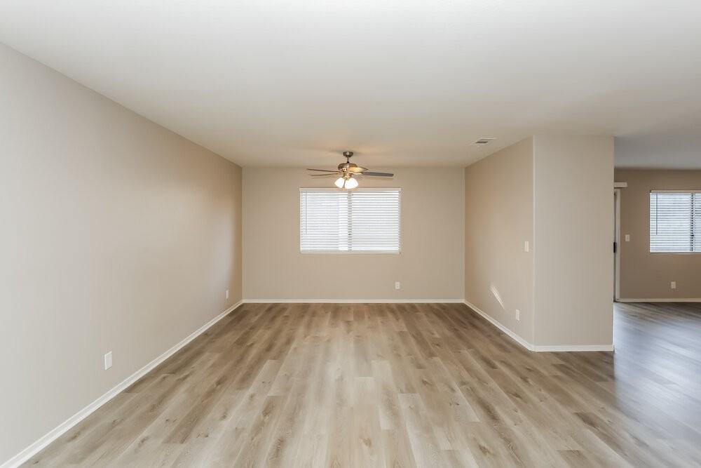 7521 Wandering St - Photo 5 of 17