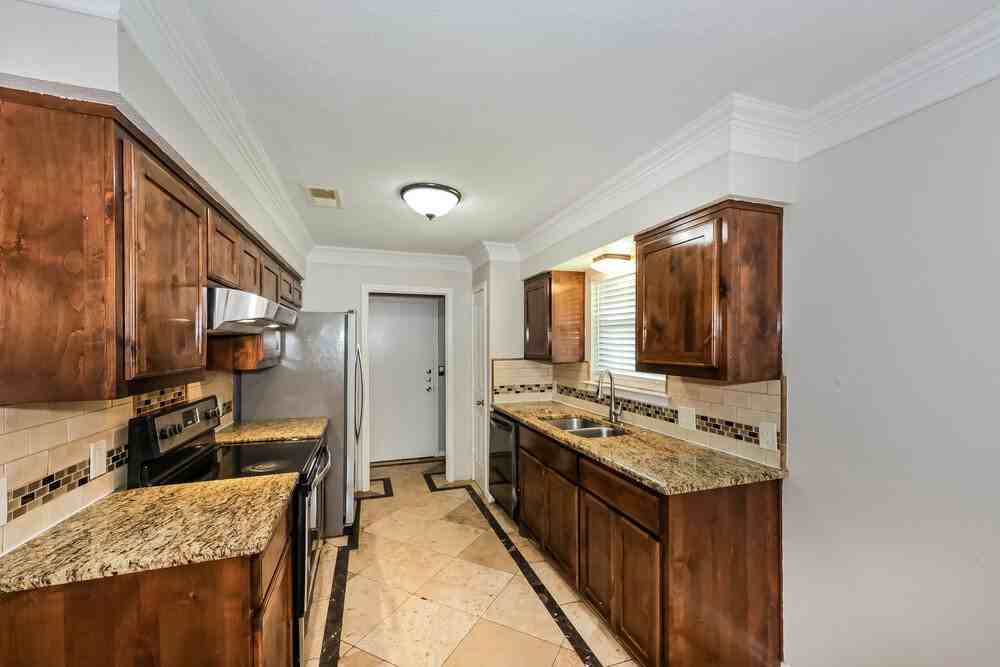 3400 Meadowmoor St - Photo 6 of 16