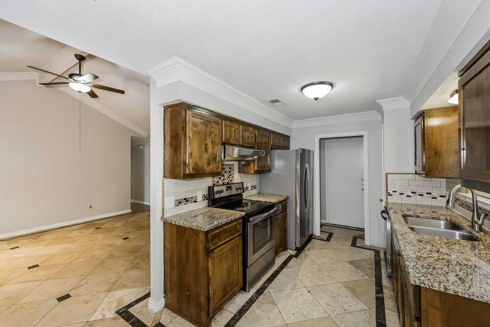 3400 Meadowmoor St - Photo 7 of 16