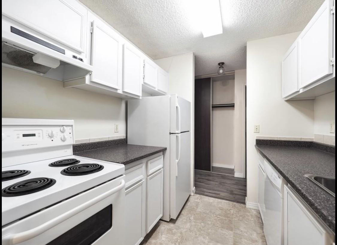 Pineridge Apartments - Photo 2 of 8