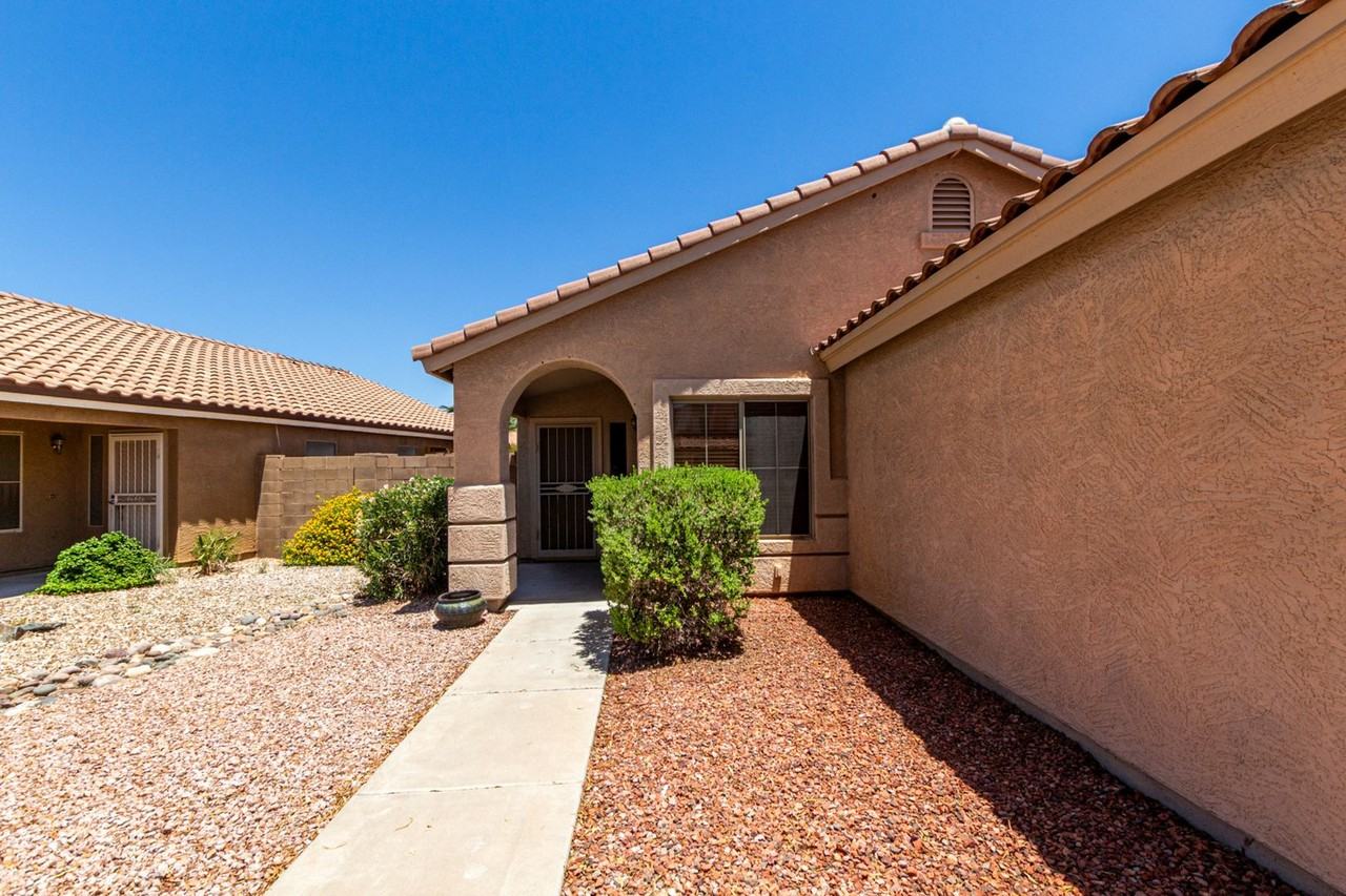 14706 W Ely Dr - Photo 5 of 33
