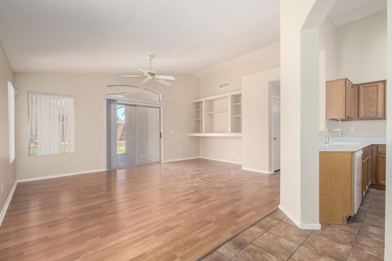 14706 W Ely Dr - Photo 7 of 33