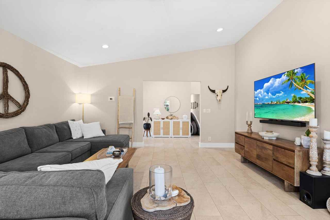 4114 Bay Laurel Way - Photo 3 of 15