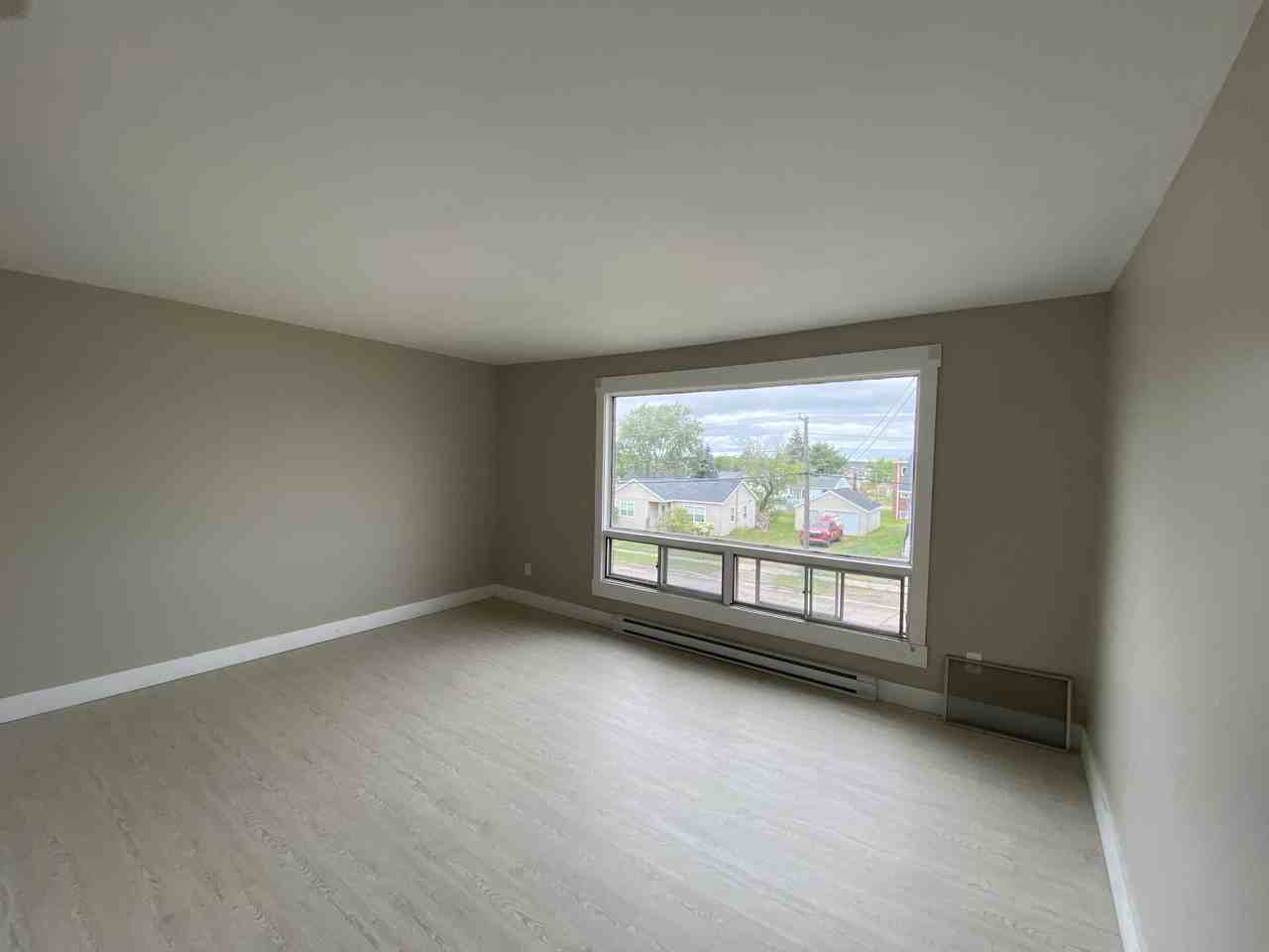 46 Terris Ave #6 - Photo 4 of 11