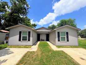 306 S 23rd - Photo 1 of 1