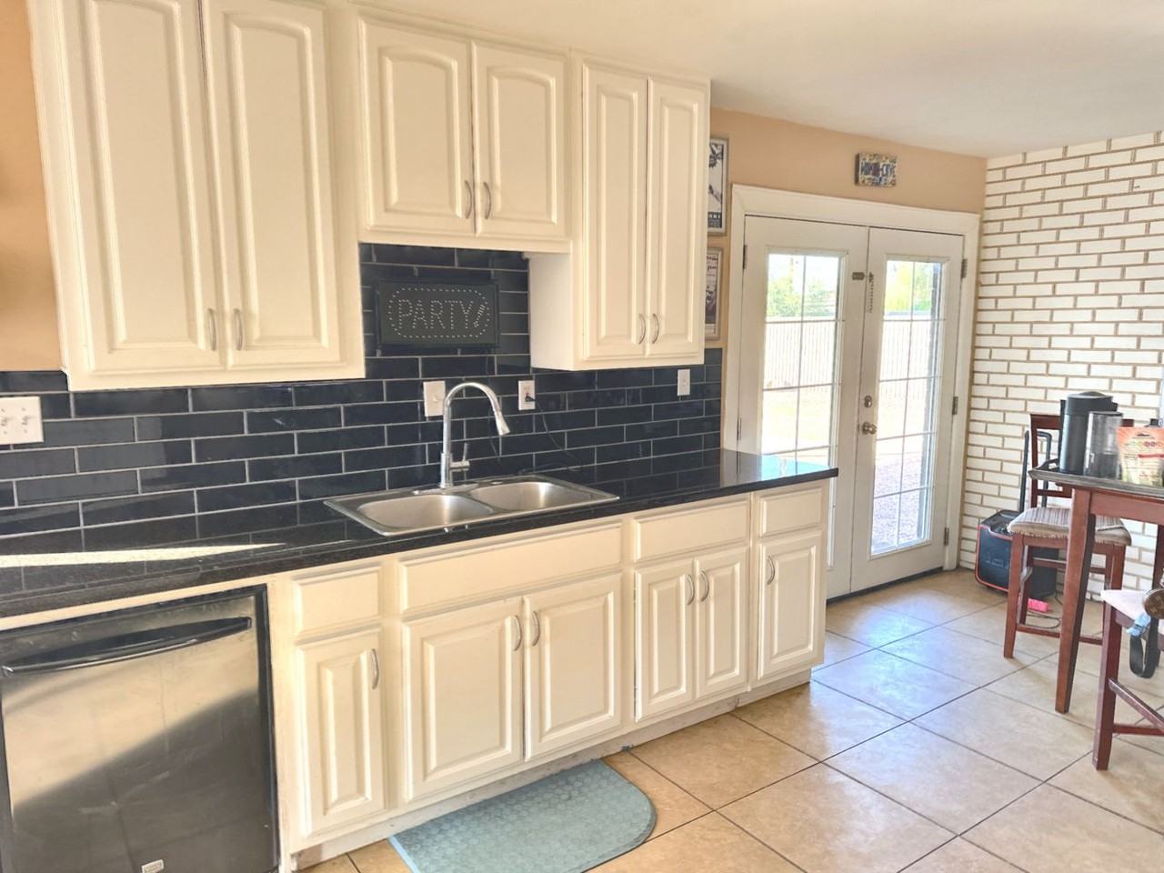 1906 E Palmcroft Dr - Photo 4 of 6