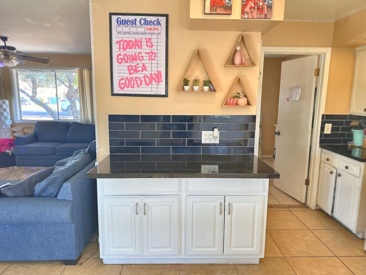 1906 E Palmcroft Dr - Photo 5 of 6