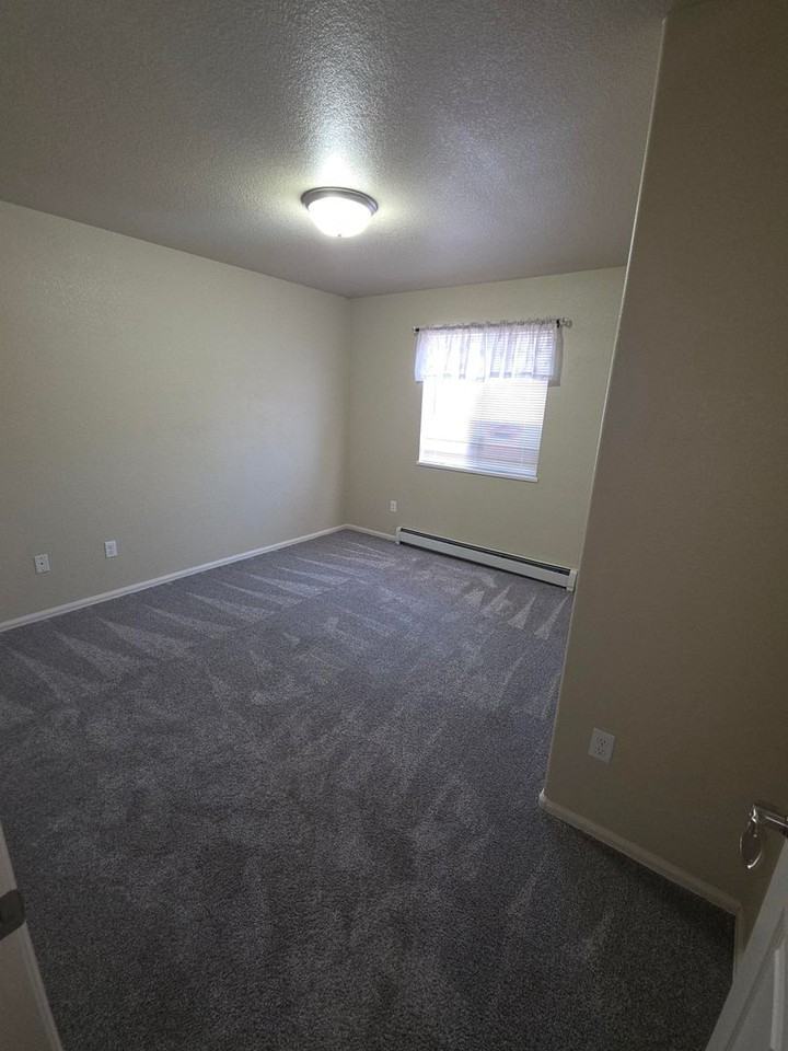 3154 Glendam Dr - Photo 6 of 15