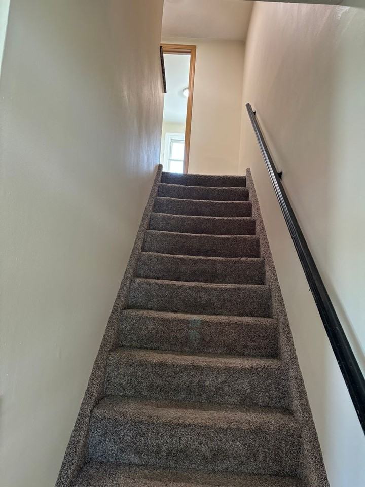 444 S 14th St #B - Photo 6 of 11