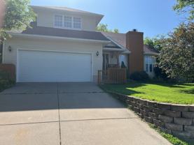 3322 S Lakeside Ave - Photo 1 of 1