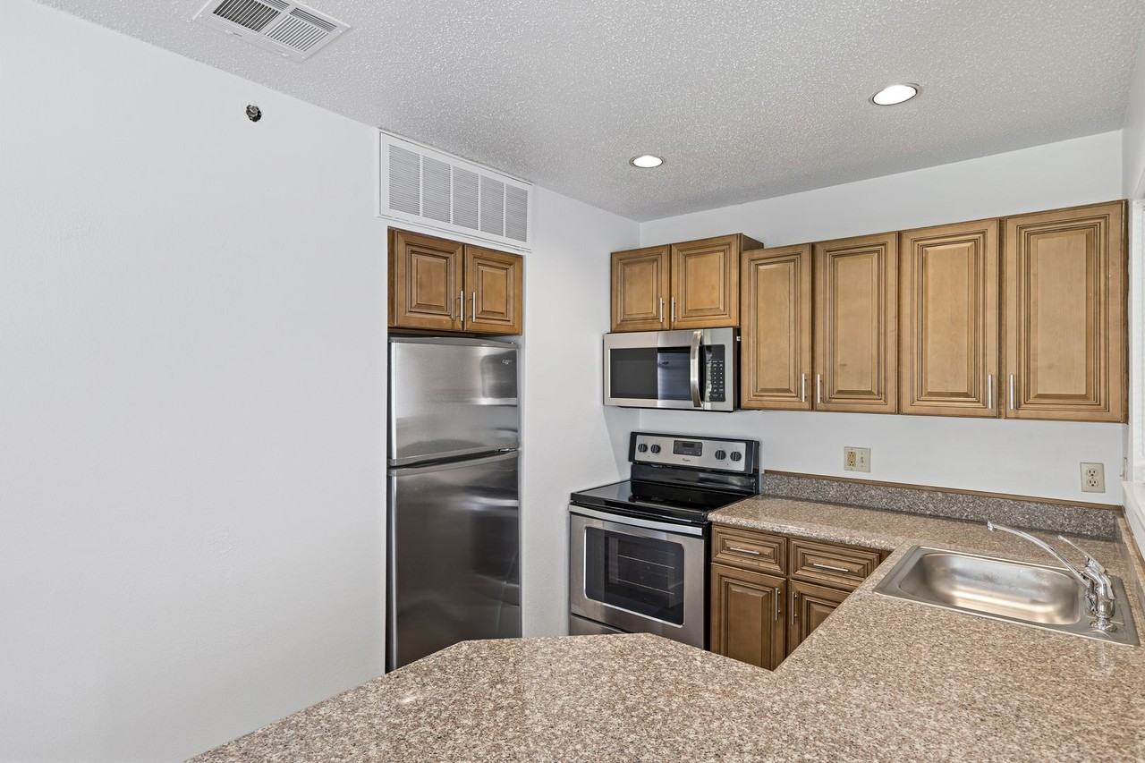 Kilgore Apartments (ANR Kalamazoo LDHA, LLC) - Photo 2 of 50