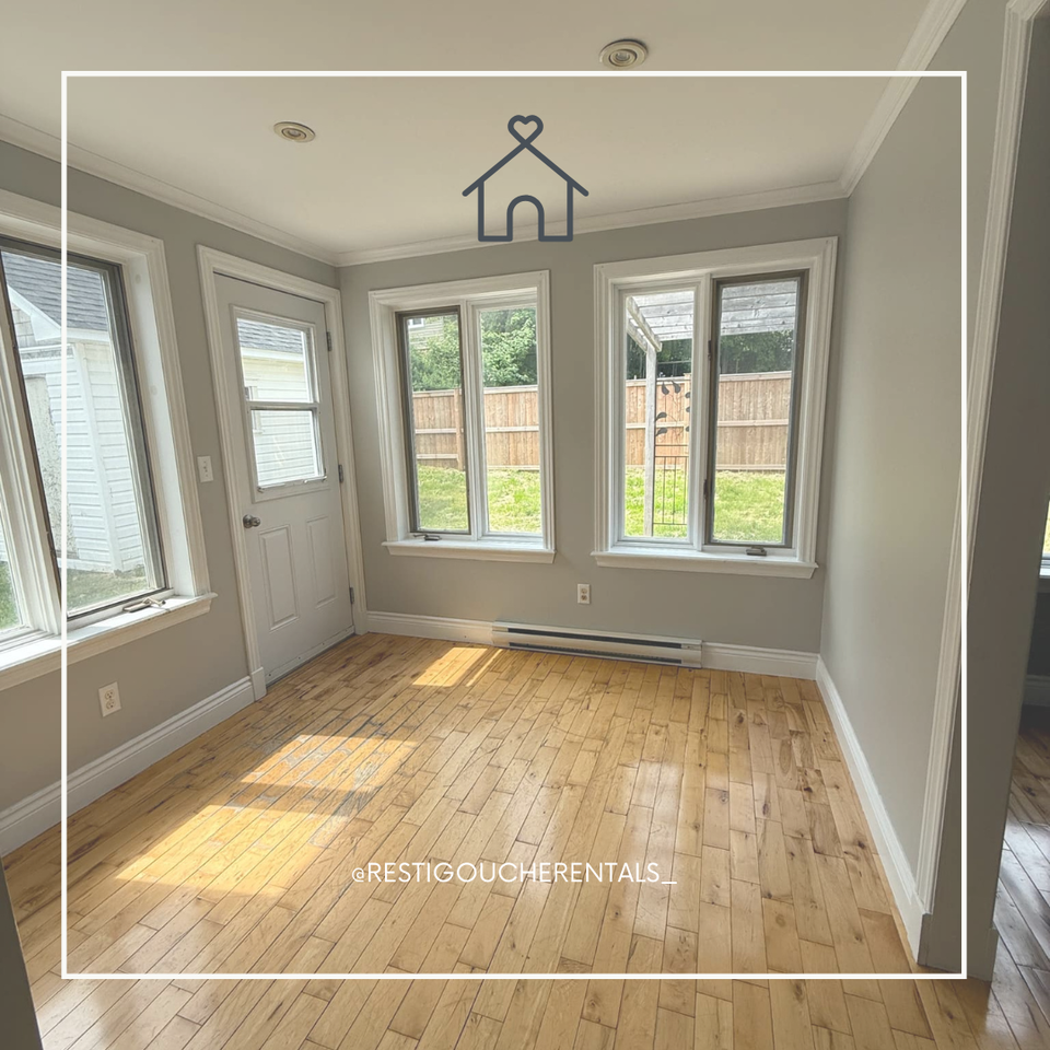 23 Queen St #1 - Photo 2 of 10