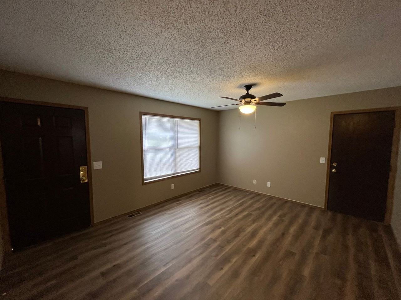 919 N Homewood Ave #B - Photo 3 of 16