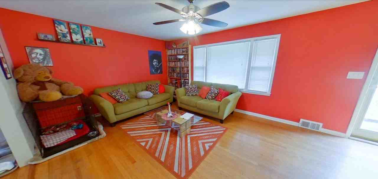 324 Shelle Rd - Photo 2 of 10