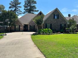 featured image of 802 Grey Fox Cir