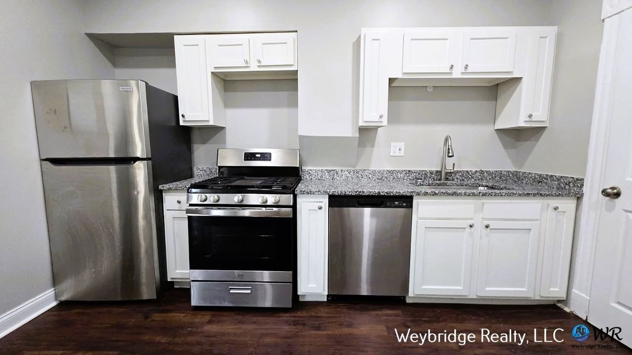 5018 Linden Ave - Photo 6 of 12