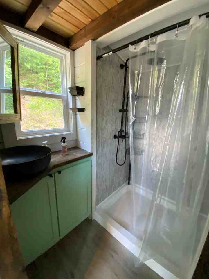 333 Evans Rd - Photo 2 of 6