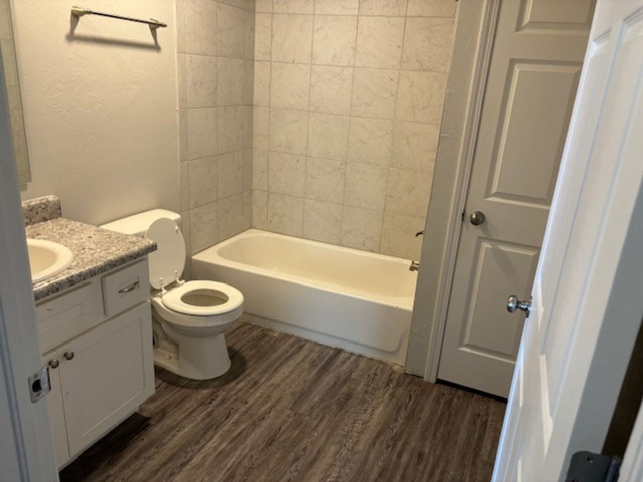 Ashford Place Apartments - Photo 4 of 4