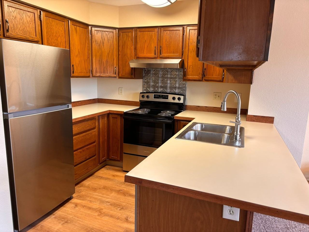 3461 Nebula Cir - Photo 3 of 14