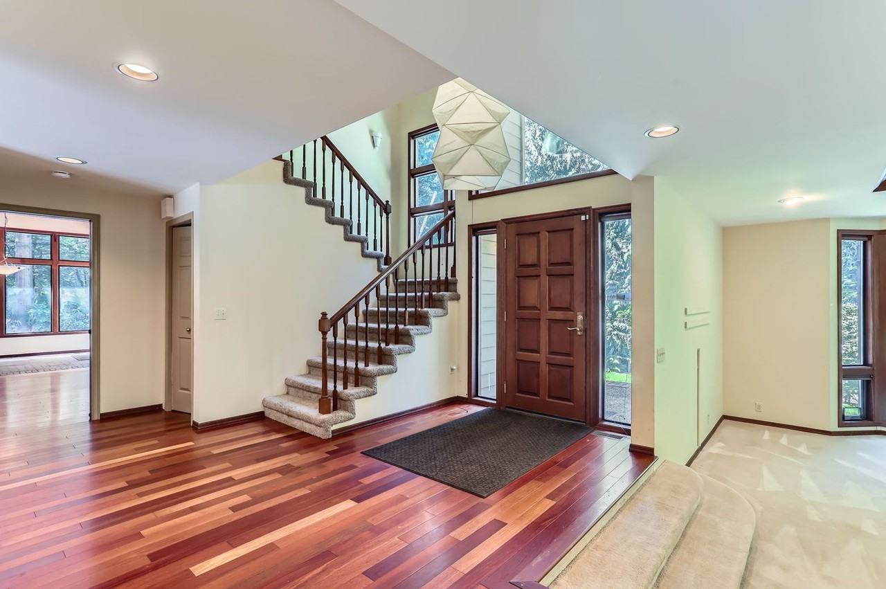 22431 Ne 60th St - Photo 3 of 24
