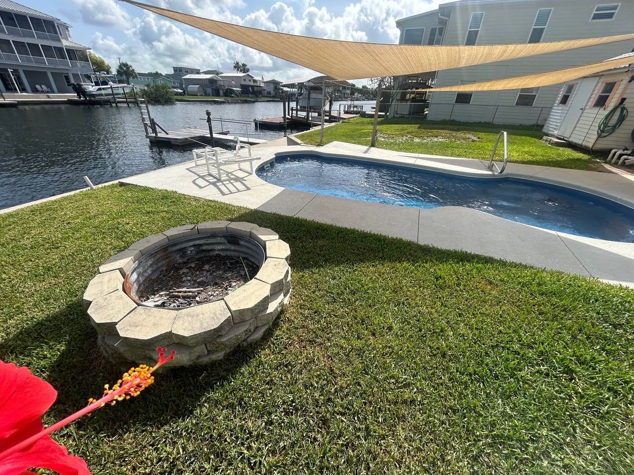 3303 Minnow Creek Dr - Photo 2 of 40
