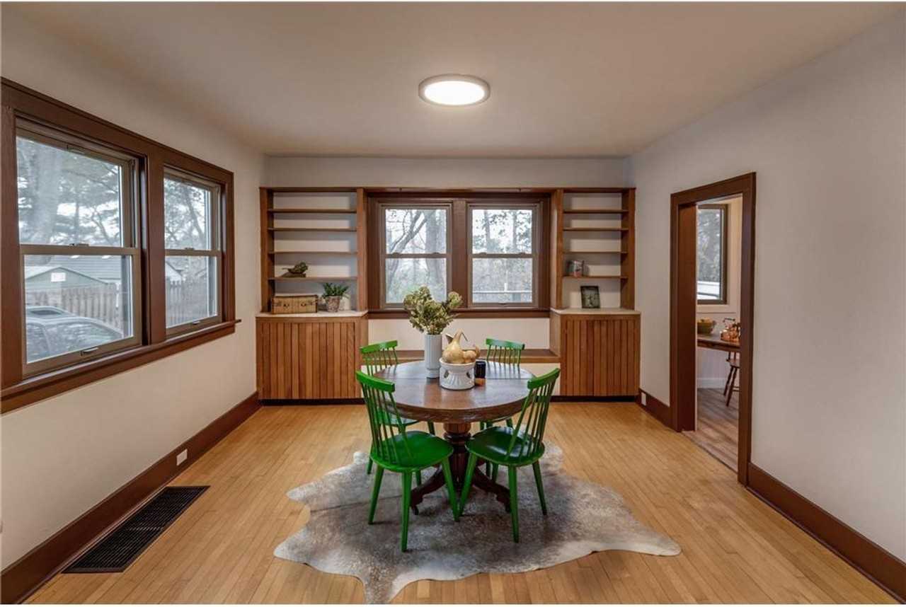 215 Chippewa St - Photo 4 of 12