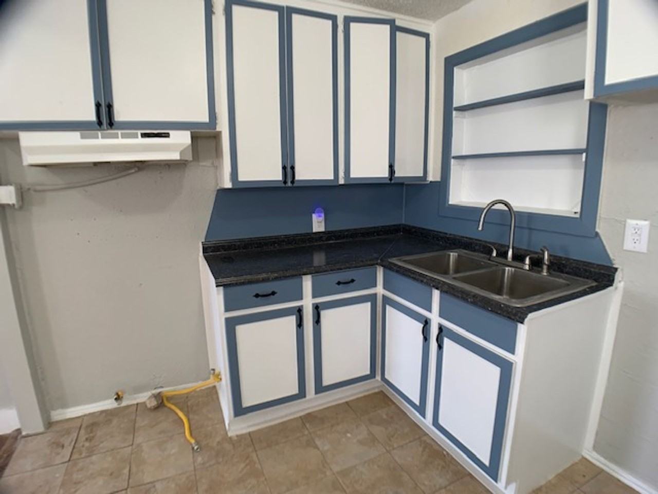 720 Northeast 34th Terrace - Photo 2 of 9