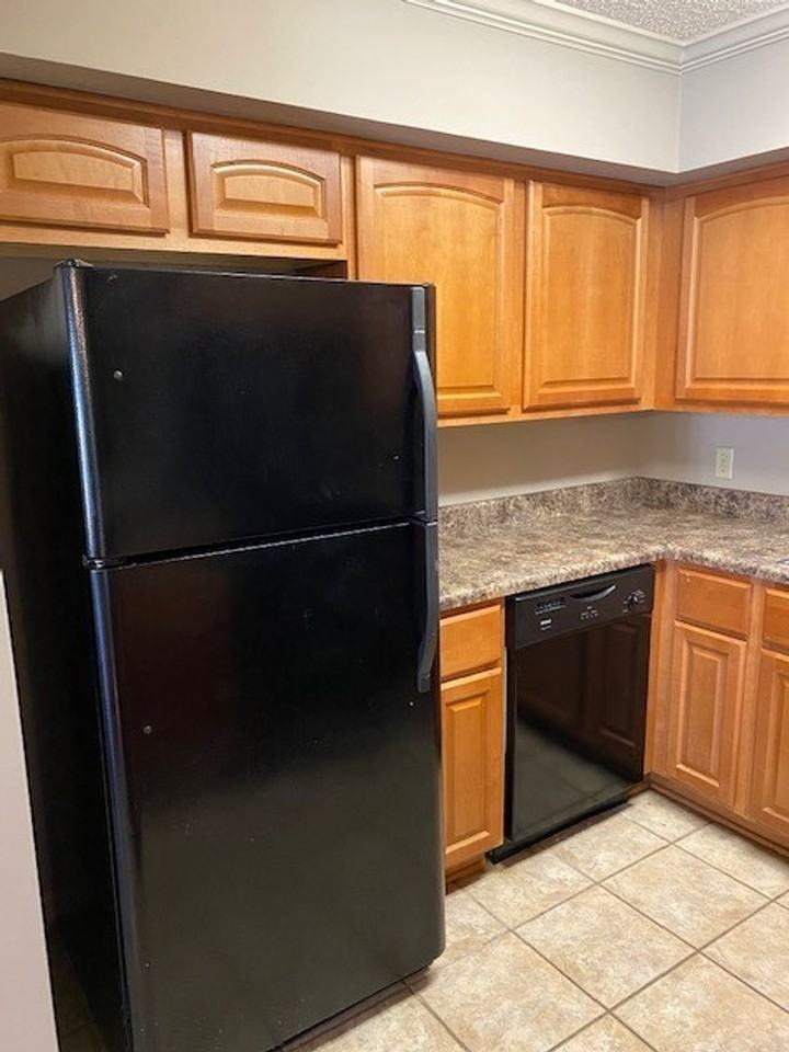 2301 Veterans Memorial Pkwy - Photo 5 of 23