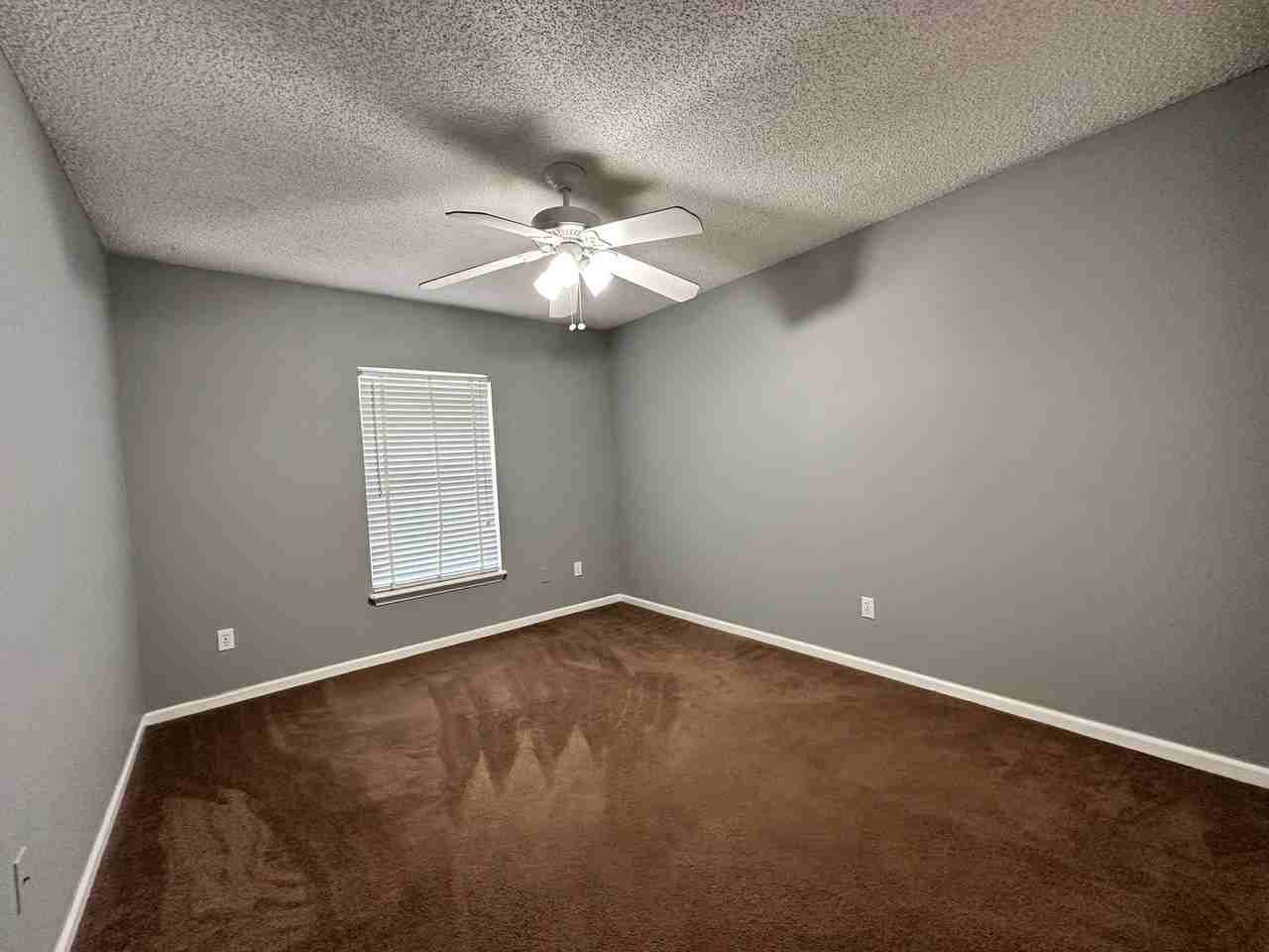 9007 Bridgecreek Dr - Photo 6 of 12